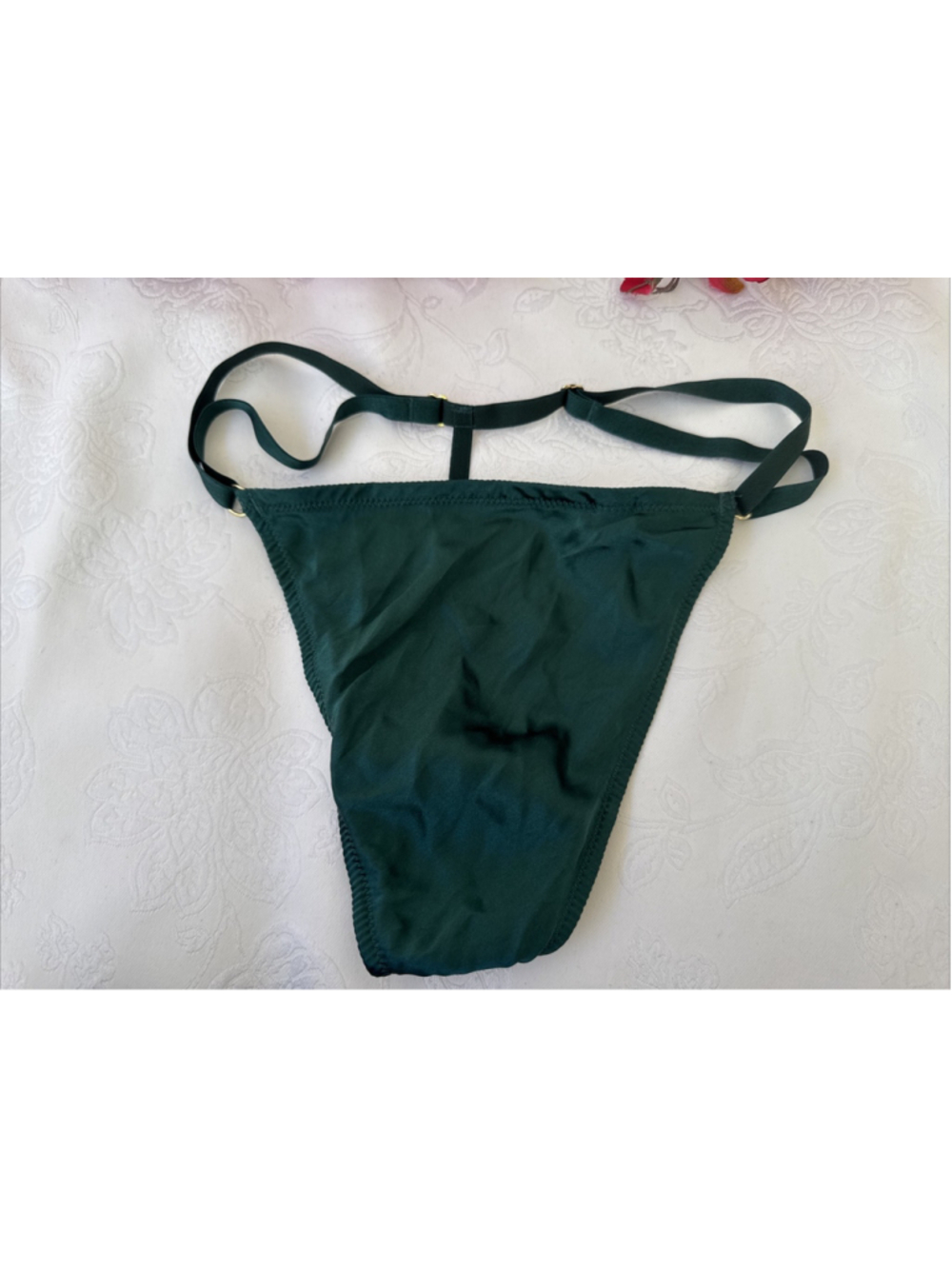 VICTORIA'S SECRET XL DARK GREEN SILKY V STRING ADJ SIDE THONG PANTIES NWT